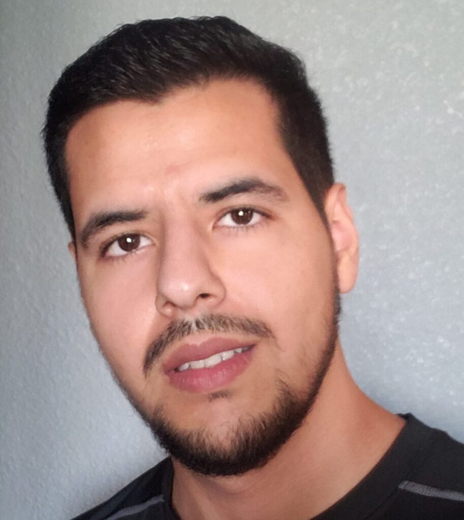 Victor Navas - Digital Coach
